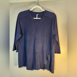 Lulu-B Navy Pullover Crewneck with Stitch & Zipper Detail Sz L